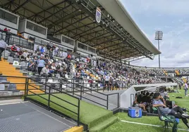 El Nuevo Vivero espera acontecimientos en torno al Badajoz tanto en el plano deportivo como institucional para la nueva temporada.