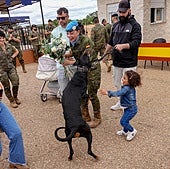 Las familias reciben a los primeros militares de la Brigada Extremadura de su misión en Líbano
