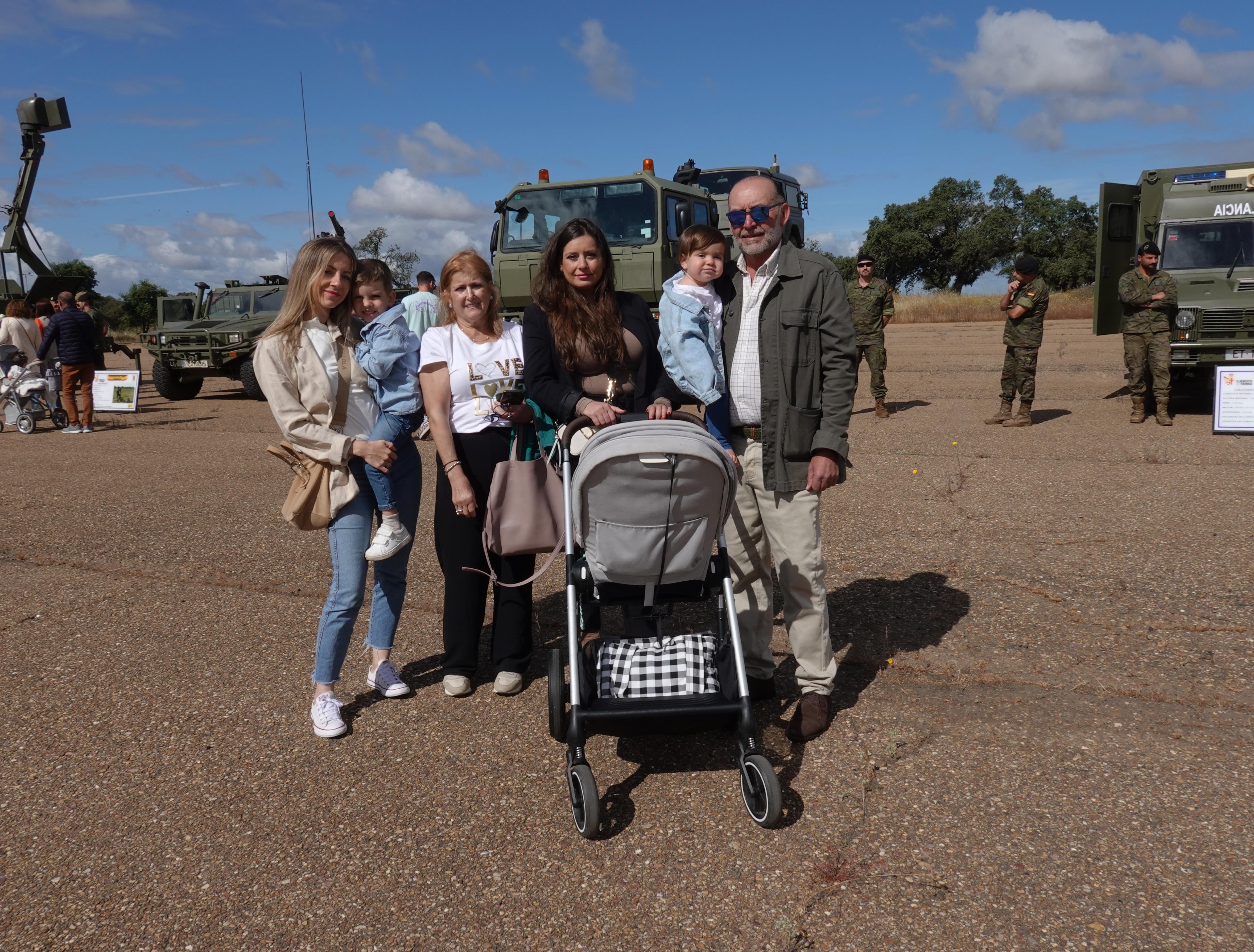 Las familias reciben a los primeros militares de la Brigada Extremadura de su misión en Líbano