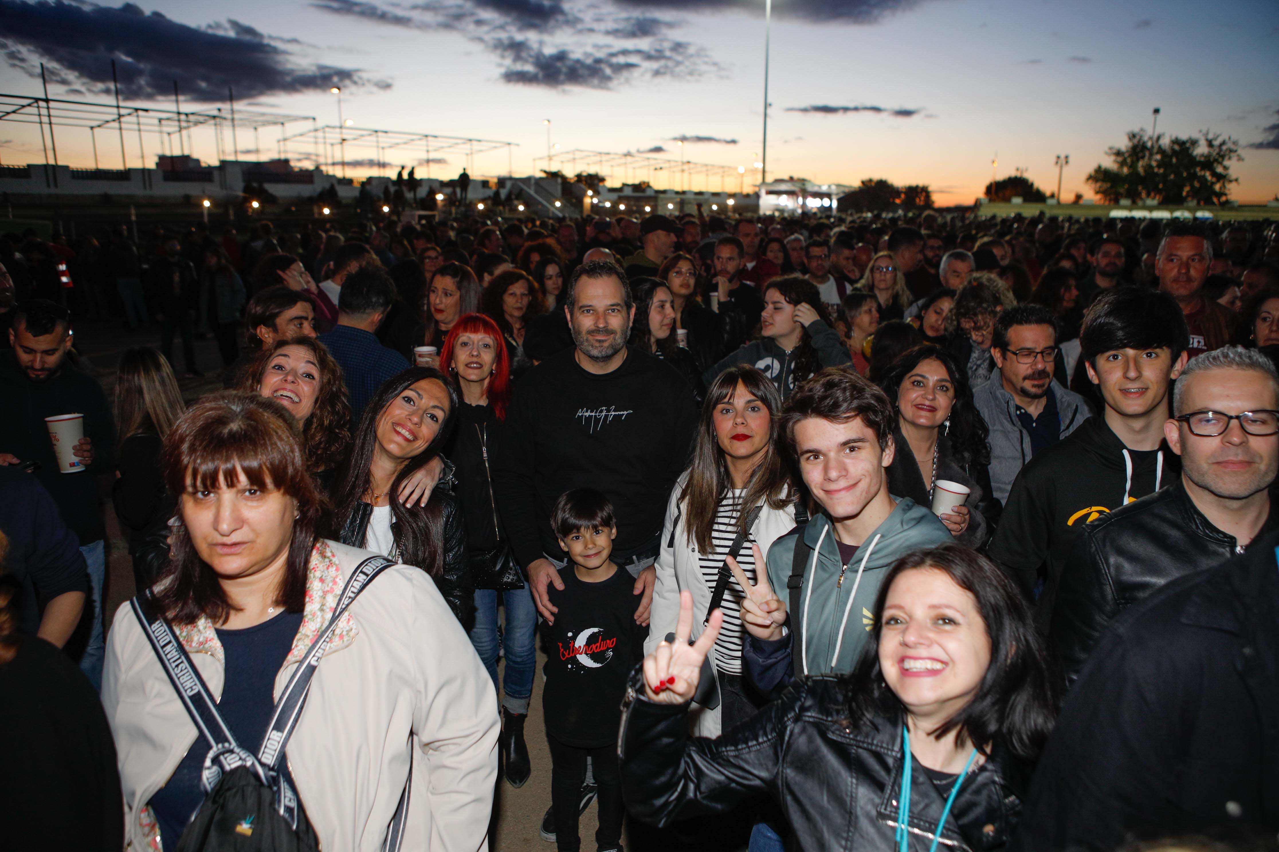 Las mejores imágenes del concierto de Los Robe en Cáceres (II)