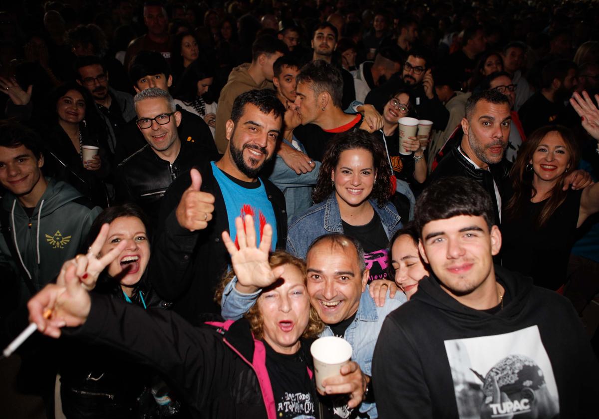 Las mejores imágenes del concierto de Los Robe en Cáceres (II)