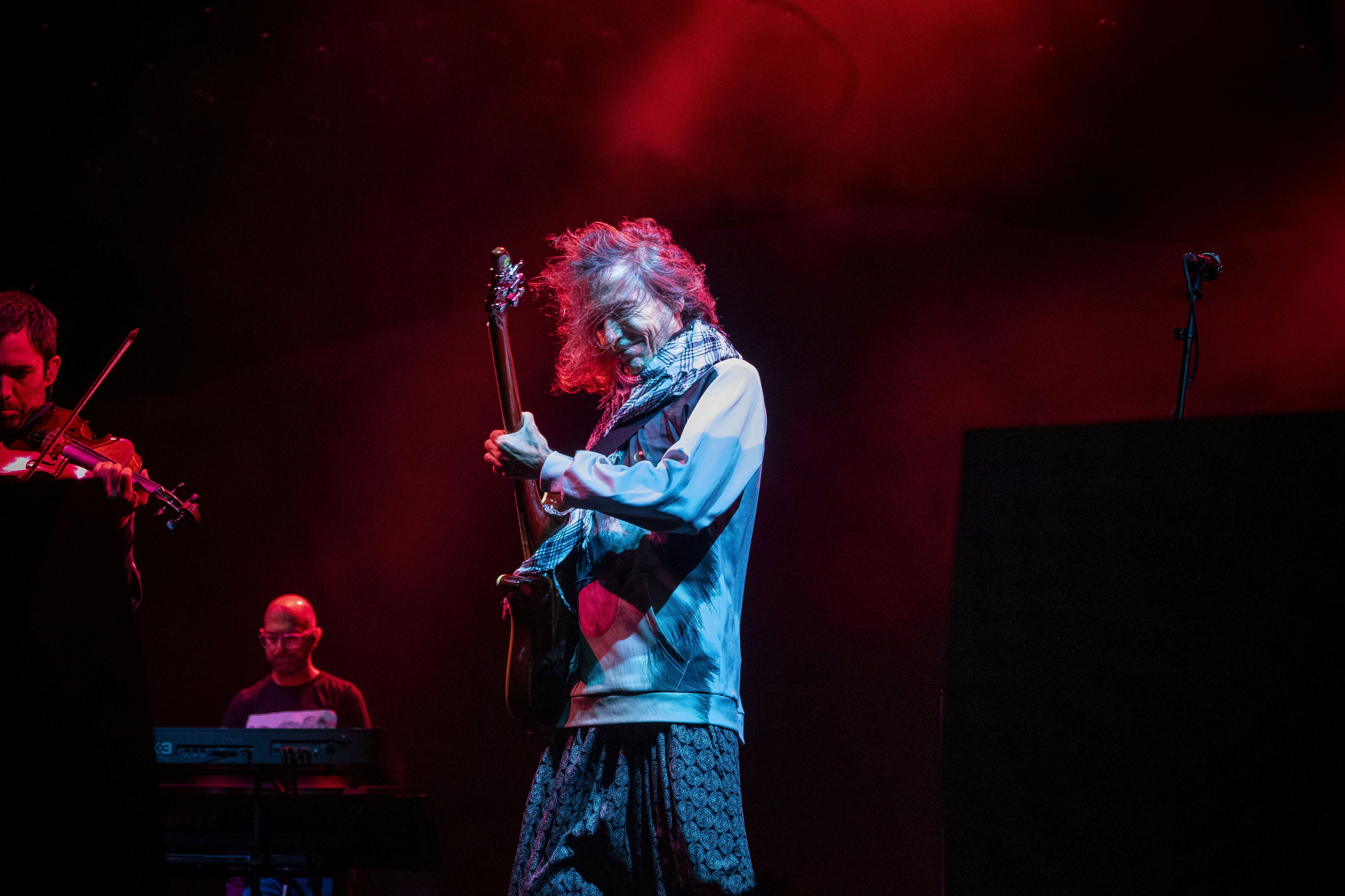 Así se vivió el segundo concierto de Robe en Cáceres (II)