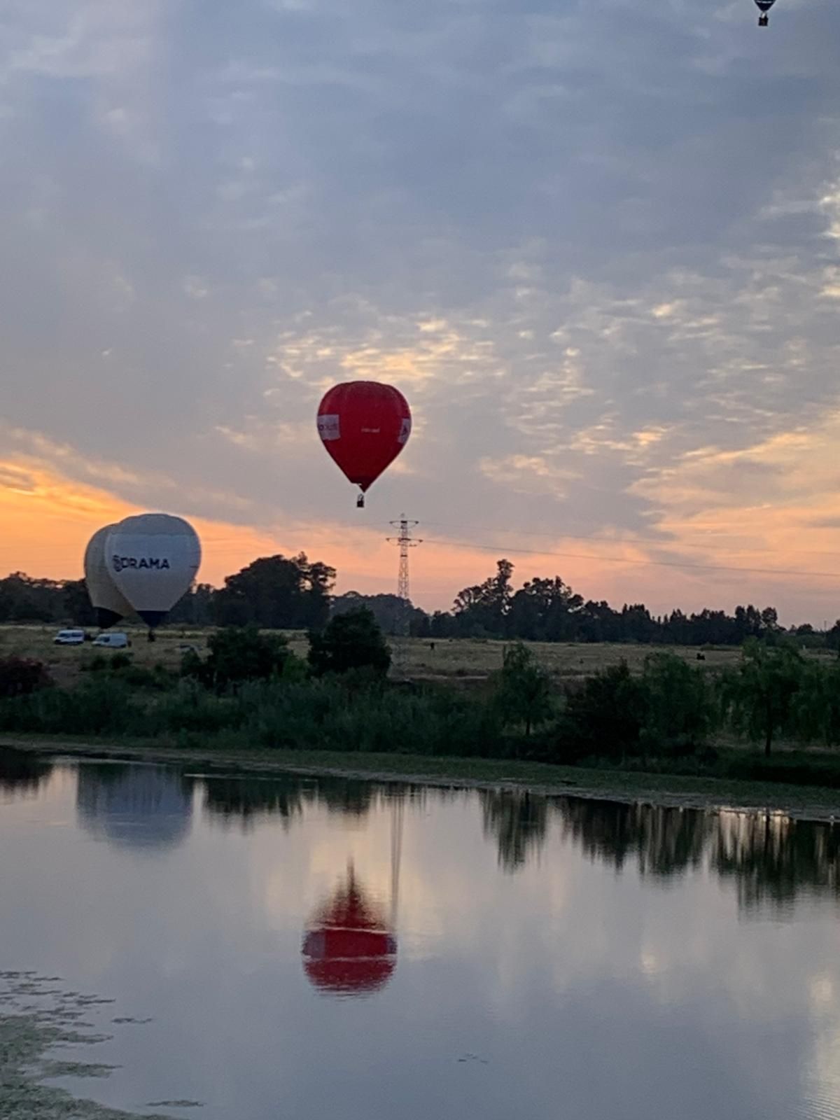 Las mejores imágenes de los globos aerostáticos sobrevolando Badajoz