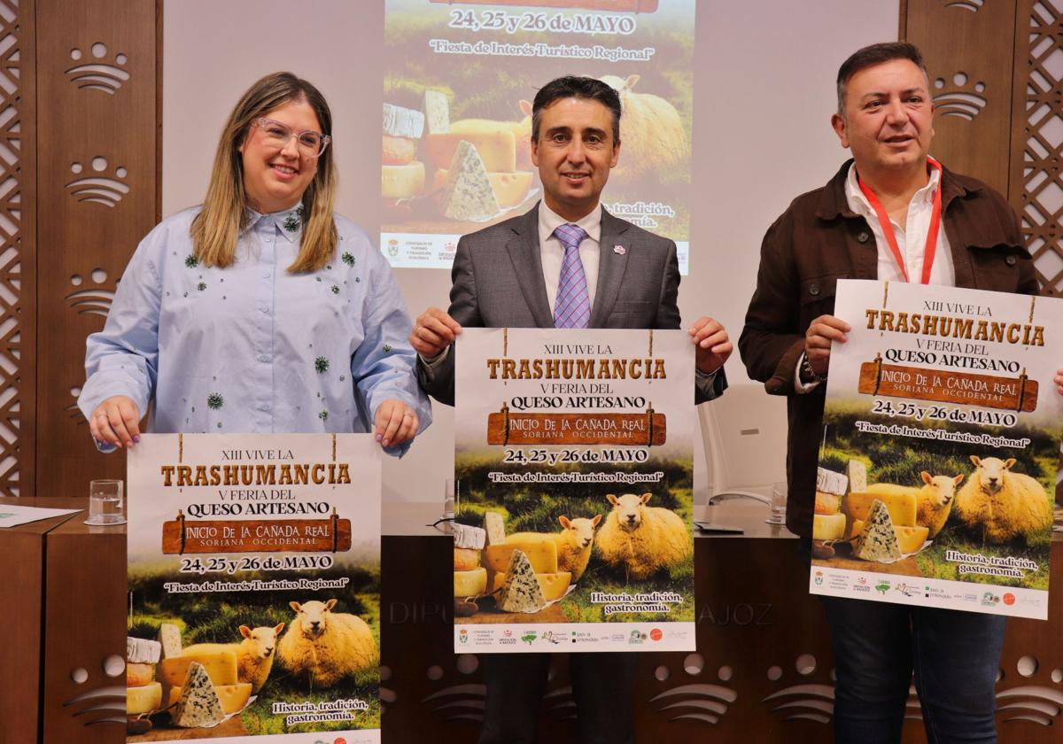 Presentación en la Diputación de Badajoz de la XIII edición de Vive la Trashumancia y V Feria del Queso Artesano.