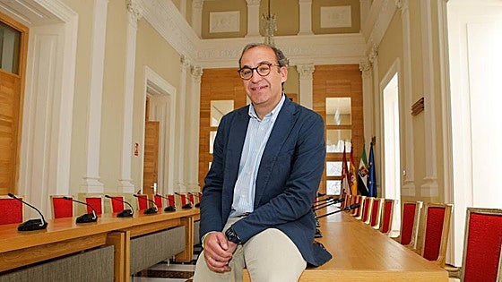 «Los que decían que con Vox habría un retroceso en derechos en Cáceres se equivocaron»