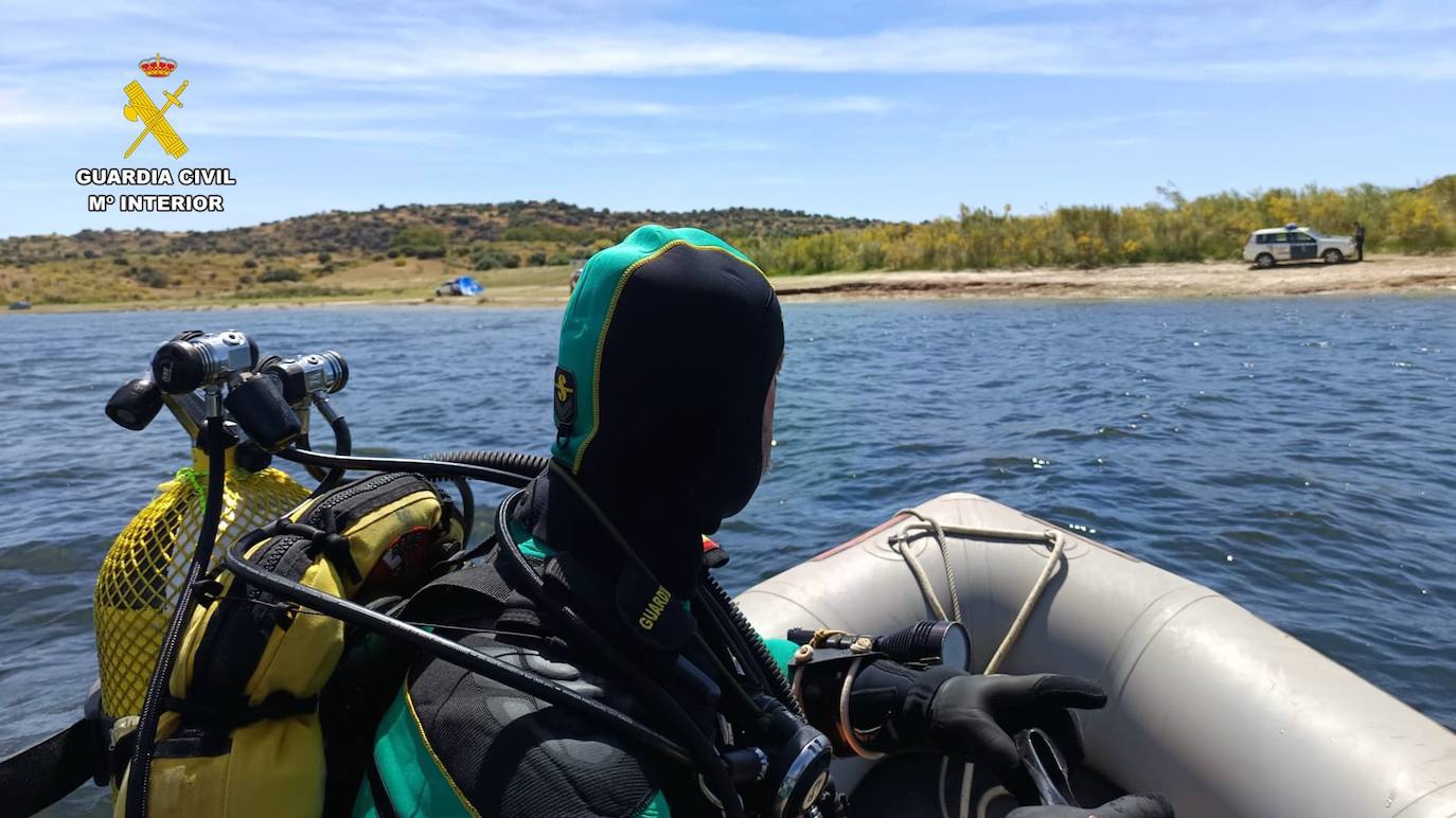 Dispositivo de búsqueda del hombre desaparecido en el embalse de Valdecañas