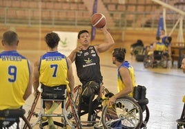 Jhon Hernández, con el Mideba Extremadura en un partido en La Granadilla.