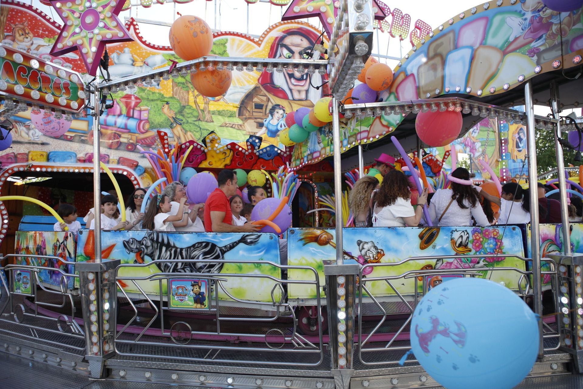 Las mejores imágenes del ambiente en el Ferial de Cáceres este sábado