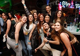 Fotos | Así disfrutan los cacereños del viernes noche en el ferial (II)