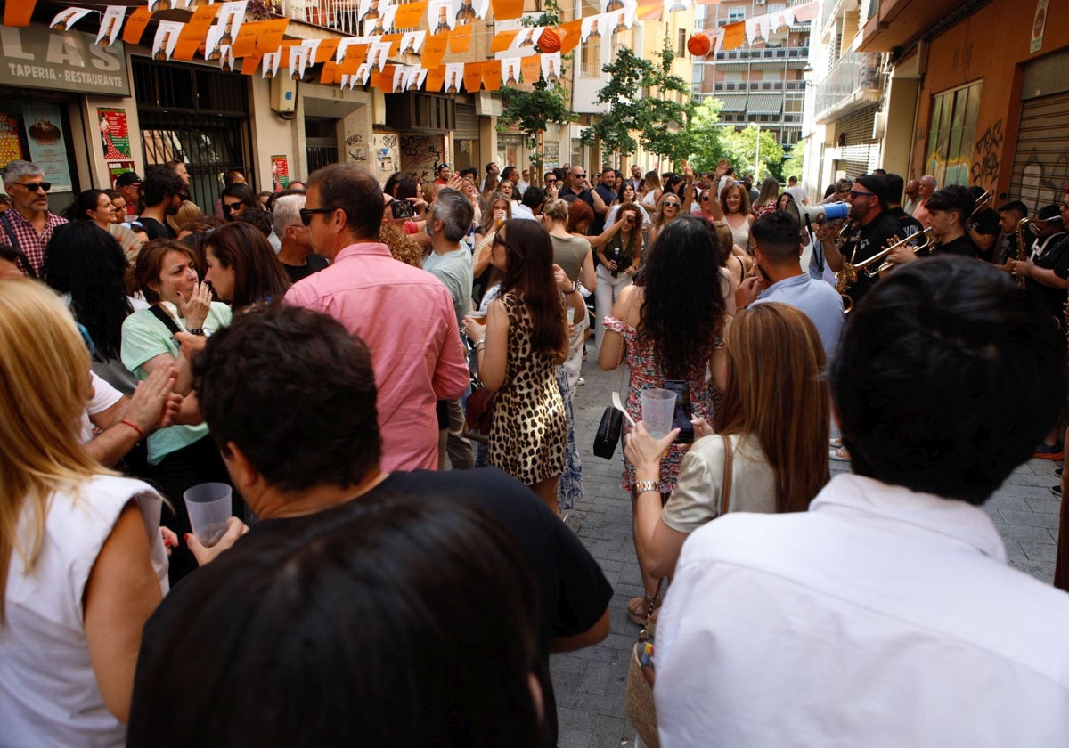 Celebración de la fiesta de día en la zona 'de los obispos'.