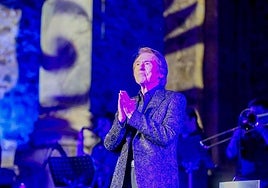 Las mejores imágenes del concierto de Raphael en Mérida (II)