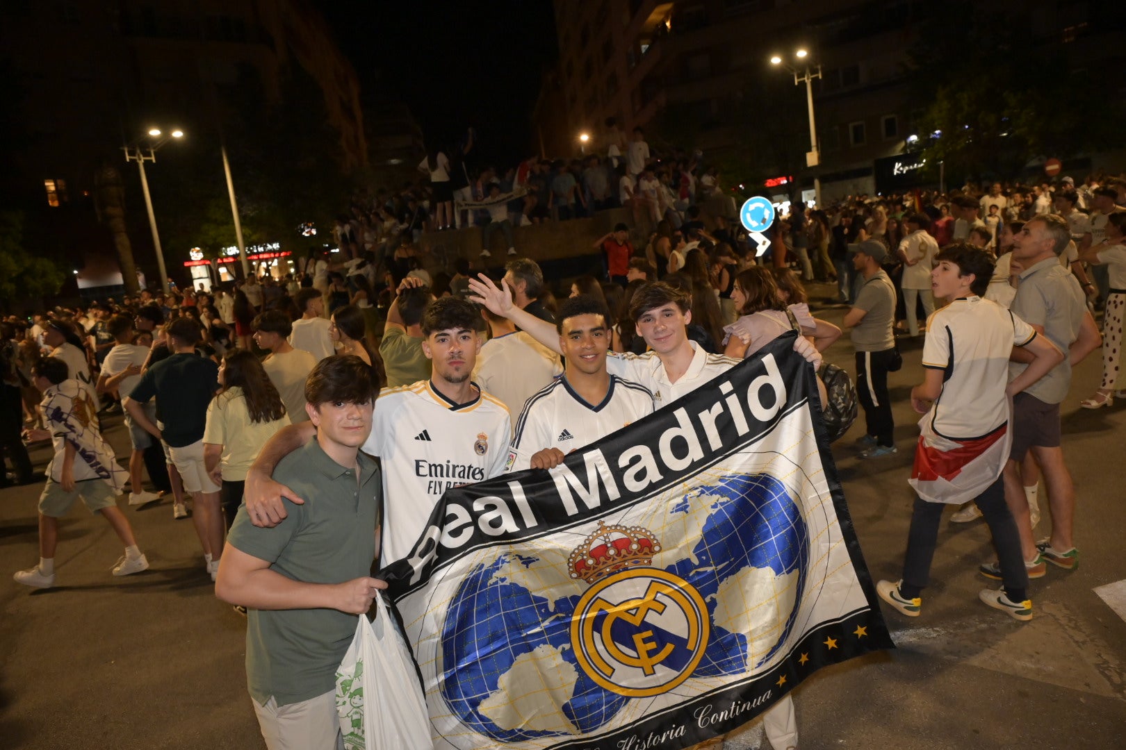 Badajoz celebra la decimoquinta Champions del Real Madrid