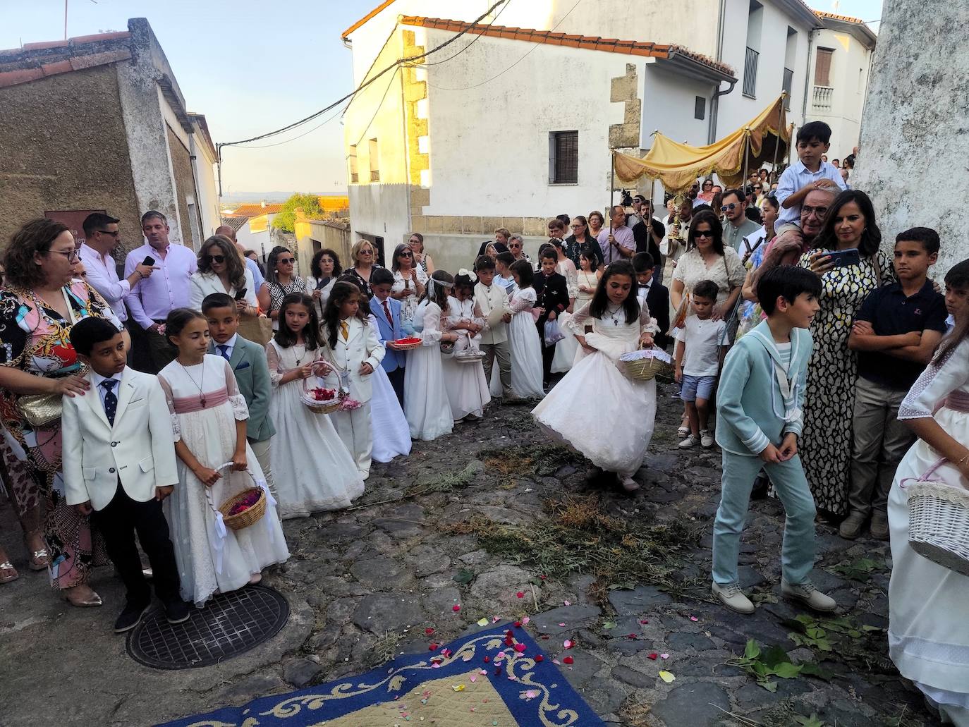Procesión del Corpus por la Villa Adentro