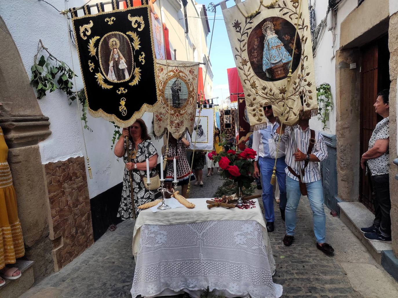 Procesión del Corpus por la Villa Adentro