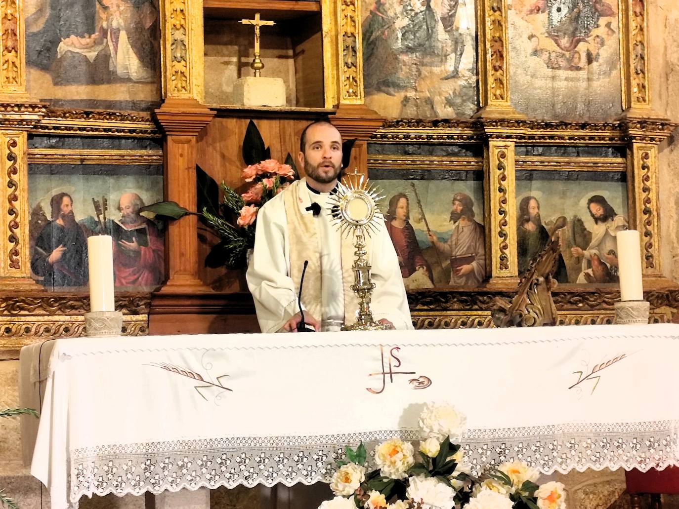 Procesión del Corpus por la Villa Adentro