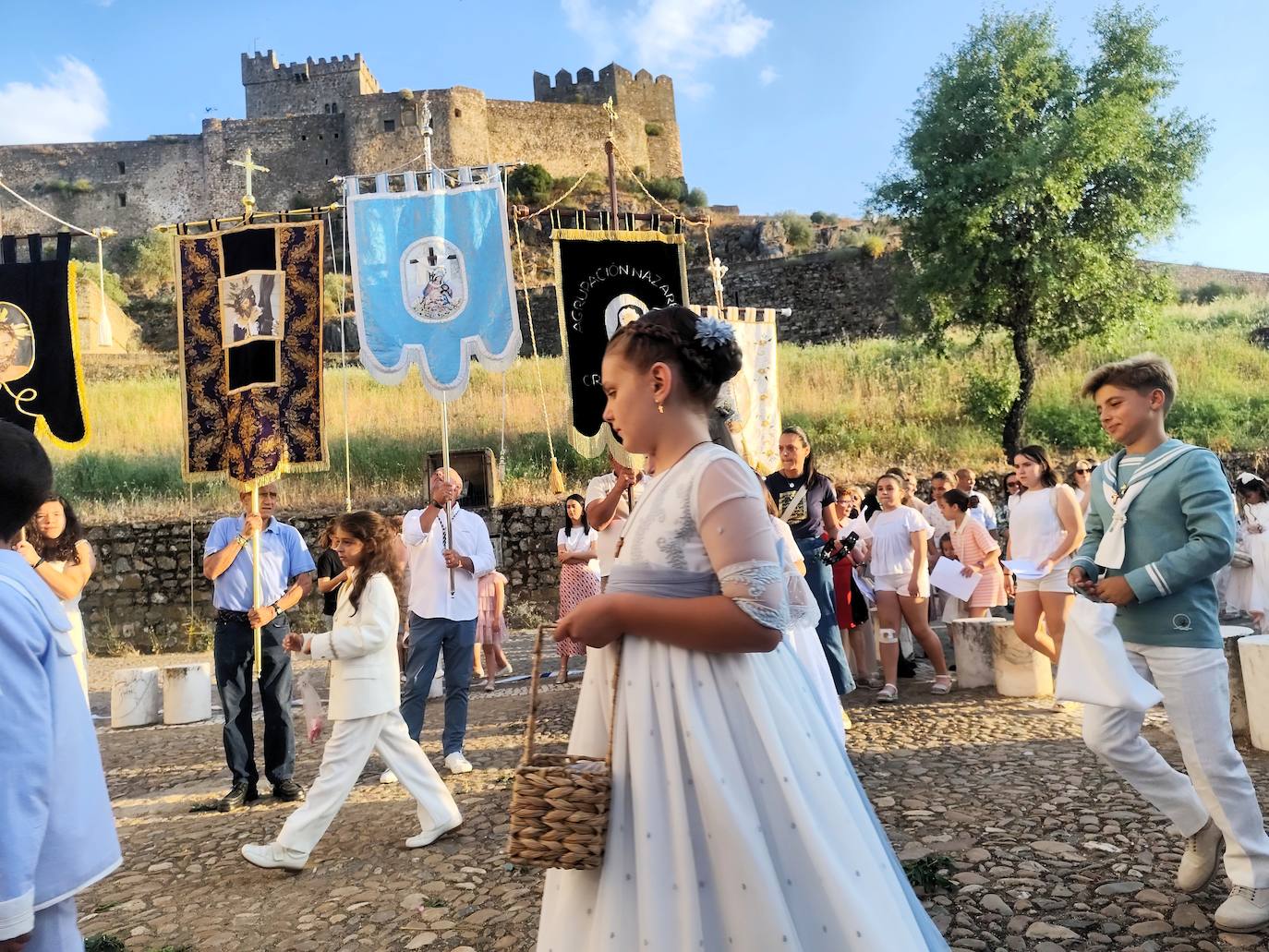 Procesión del Corpus por la Villa Adentro