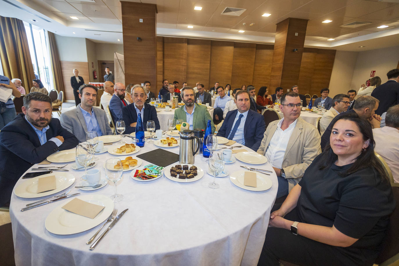 Carlos Bueno, Abel Paz, Francisco González, Raúl Soler, Francisco Cabello de Alba, Vicente Moreno de Miguel y Natalia Leal.