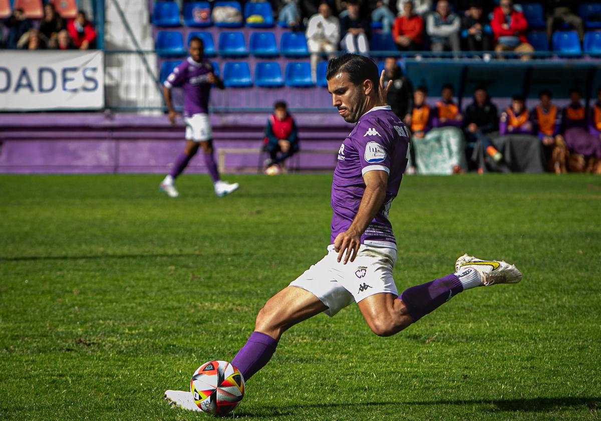 Sergi Segura en su etapa en el Guadalajara.