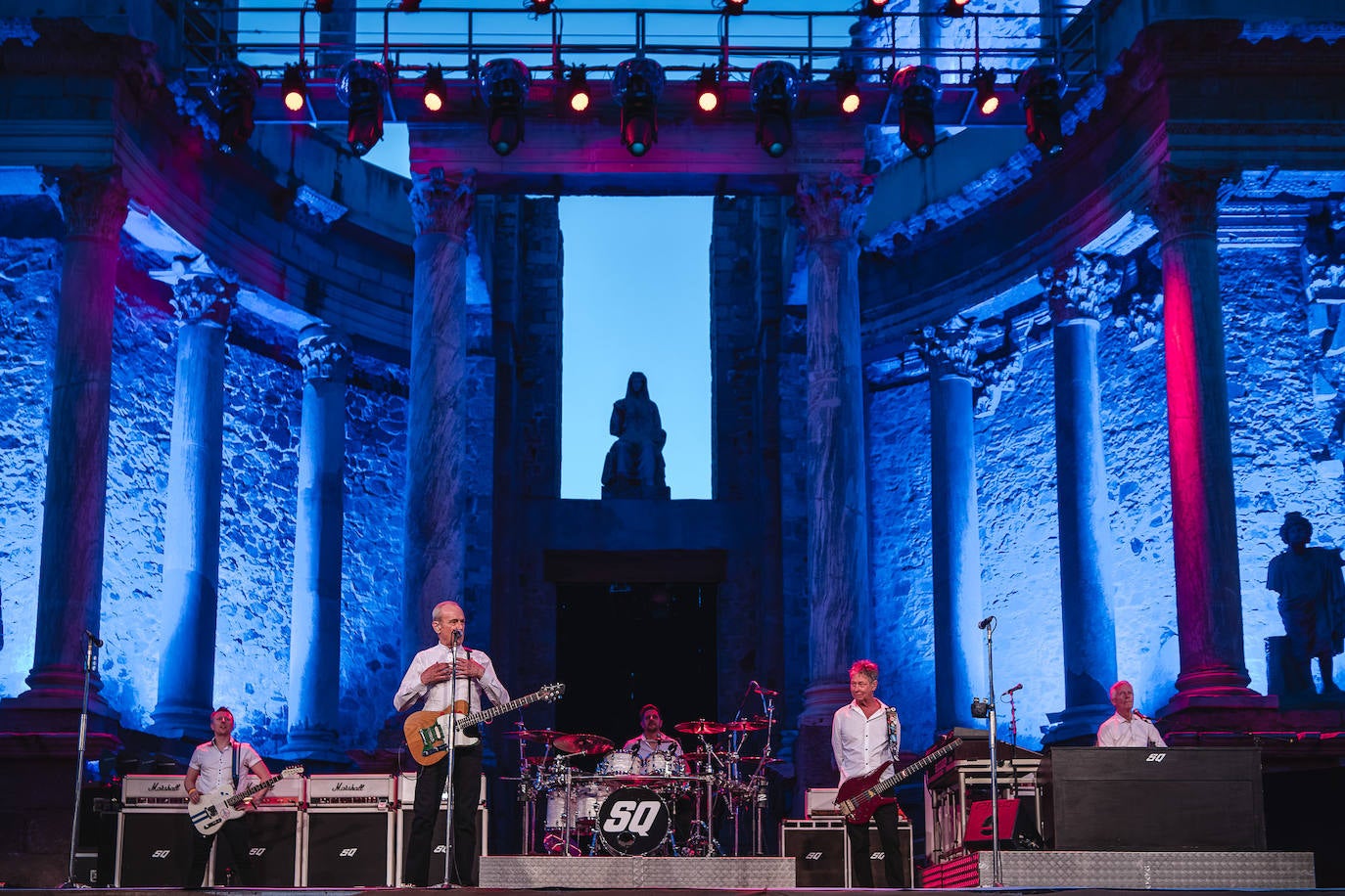 Las mejores imágenes del concierto de Status Quo en el Teatro Romano de Mérida