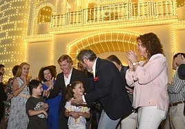 El encendido del alumbrado del recinto ferial da hoy inicio a San Juan