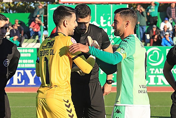 Villanovense y Don Benito, molestos con el reparto de grupos en Segunda RFEF