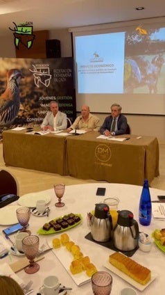 ASICCAZA presentación de informe 'Impacto económico por tuberculosis y gestión de SANDACH en las monterías de Extremadura'