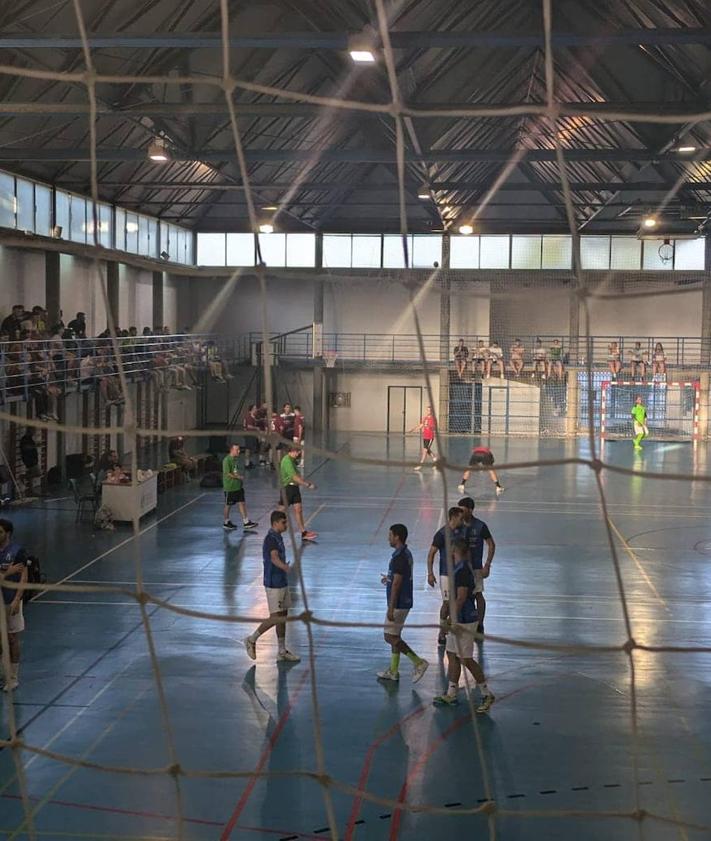 Imagen secundaria 2 - Entrega del primer y segundo premio.