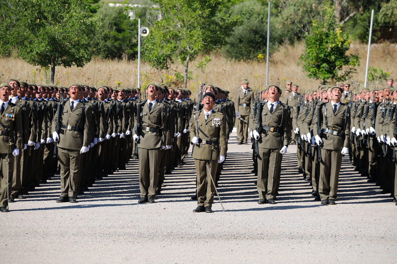 Las mejores imágenes de la jura de bandera en Cáceres (II)