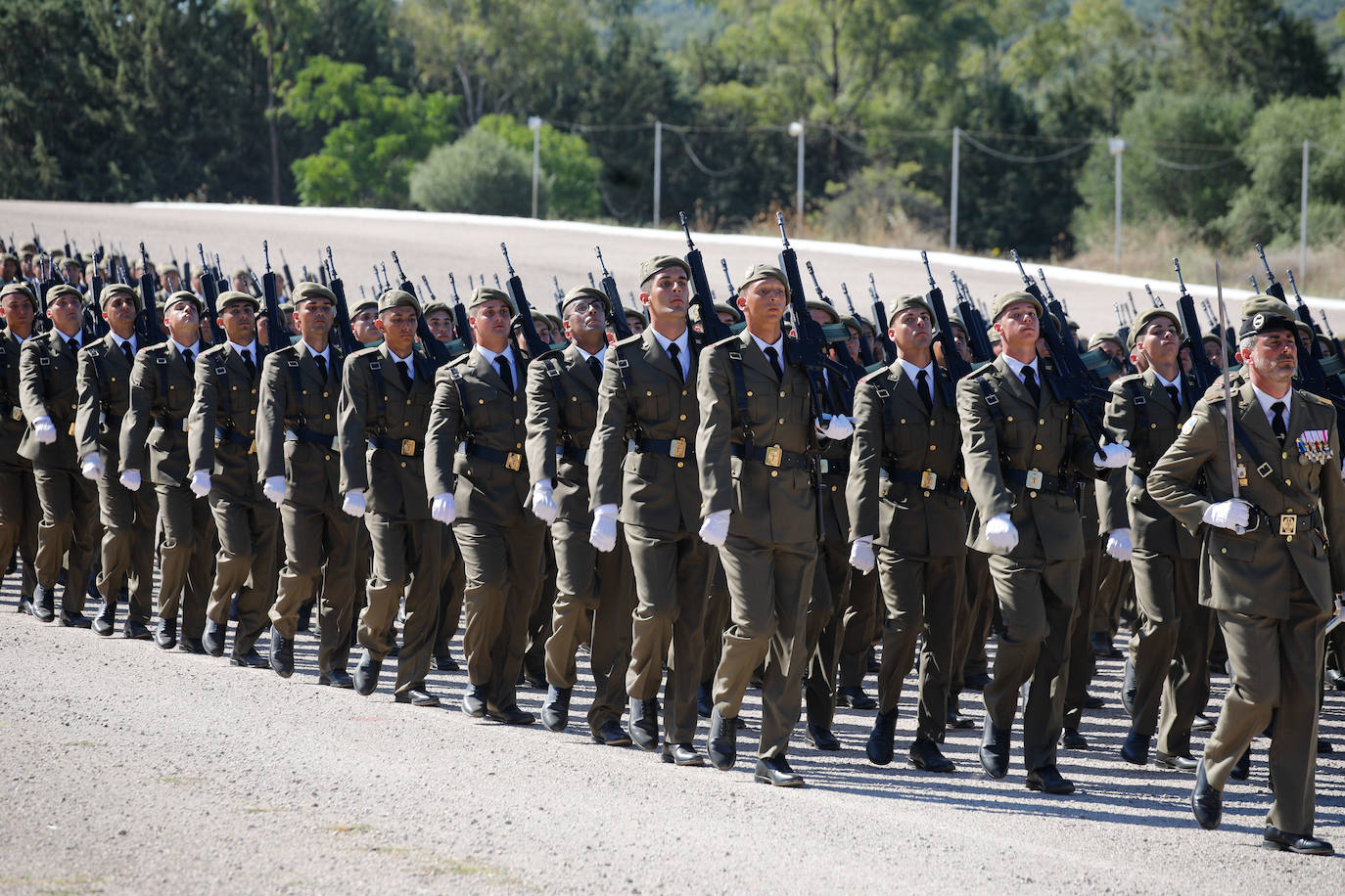 Las mejores imágenes de la jura de bandera en Cáceres (II)