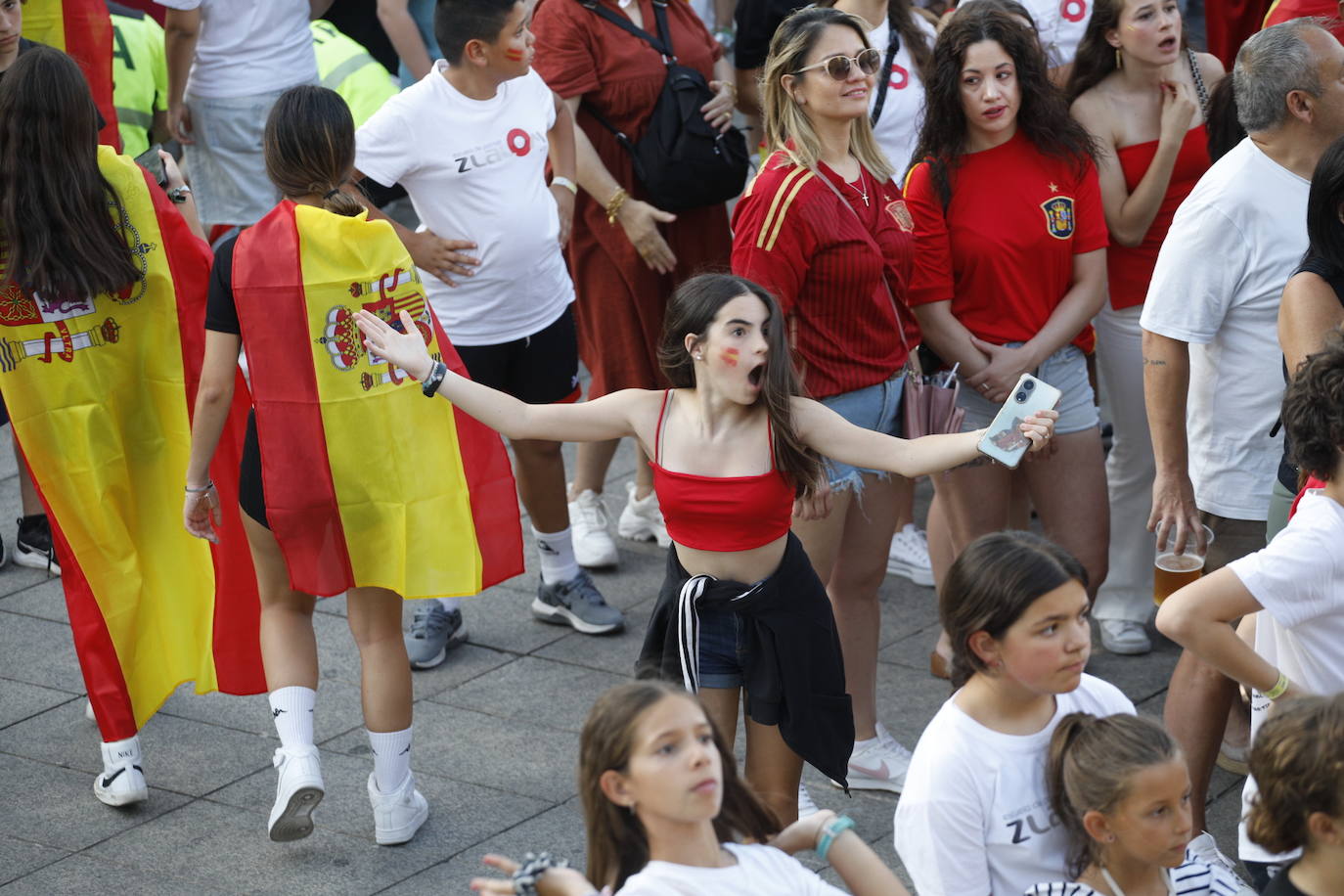 Ambiente en la Plaza Mayor de Cáceres