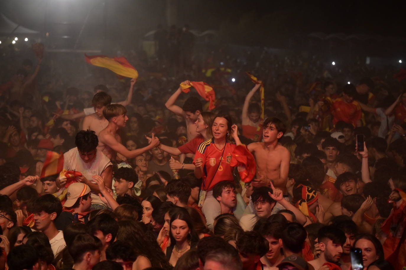 Celebración de la victoria de España en Badajoz