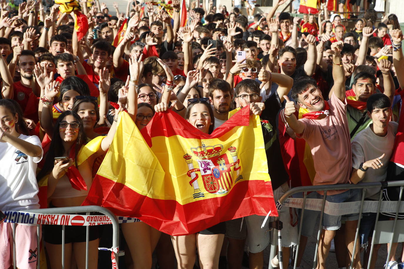 Ambiente en la Plaza Mayor de Cáceres