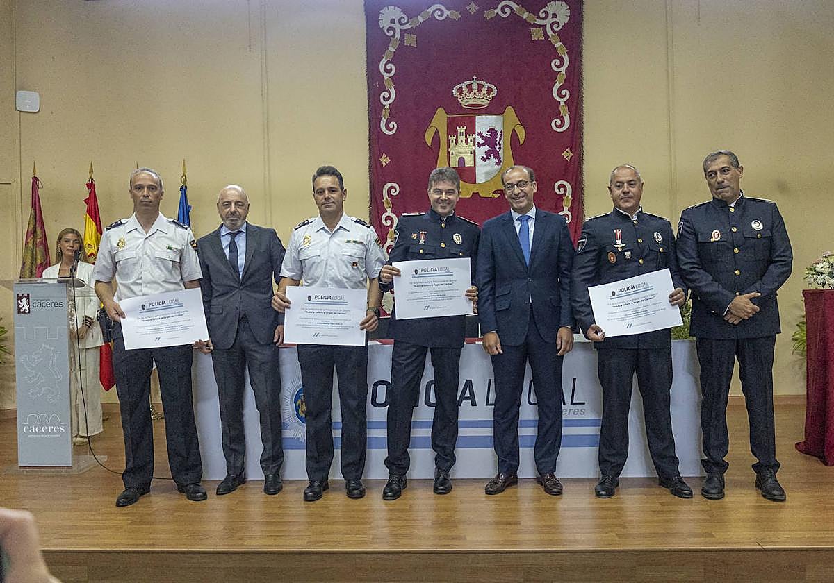 Así ha sido la entrega de distinciones a la Policía Local del Cáceres