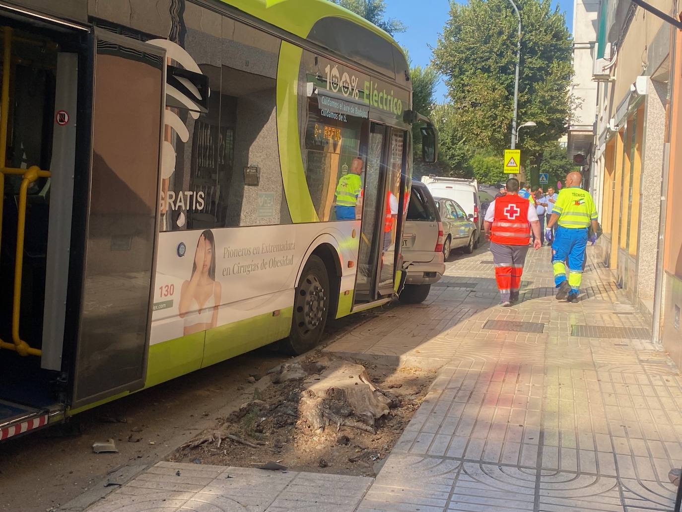 Estado en el que han quedado los vehículos implicados en el accidente de Badajoz