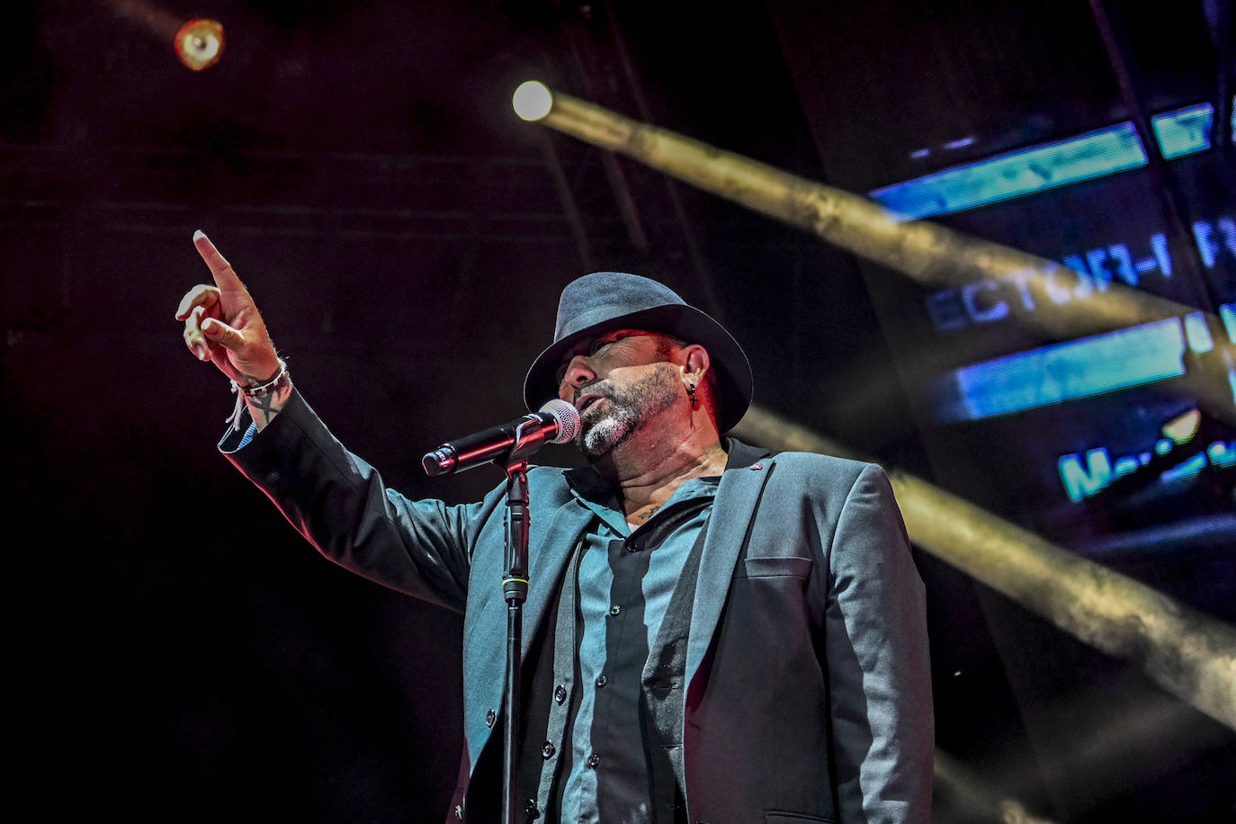 Las fotos del concierto de &#039;El Barrio&#039; en la Alcazaba de Badajoz