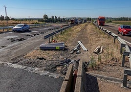 Uno de los carriles está cortado.