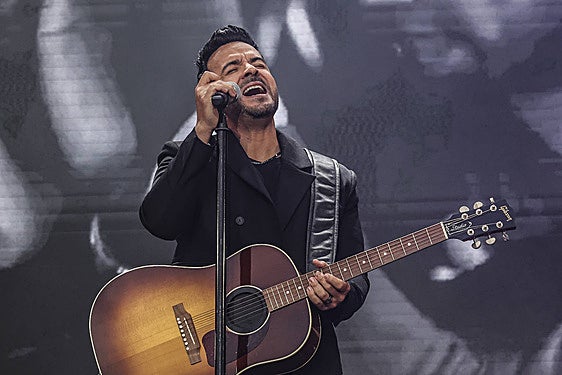 Luis Fonsi llega 'des-pa-cito' a un fin de semana de festivales y teatro