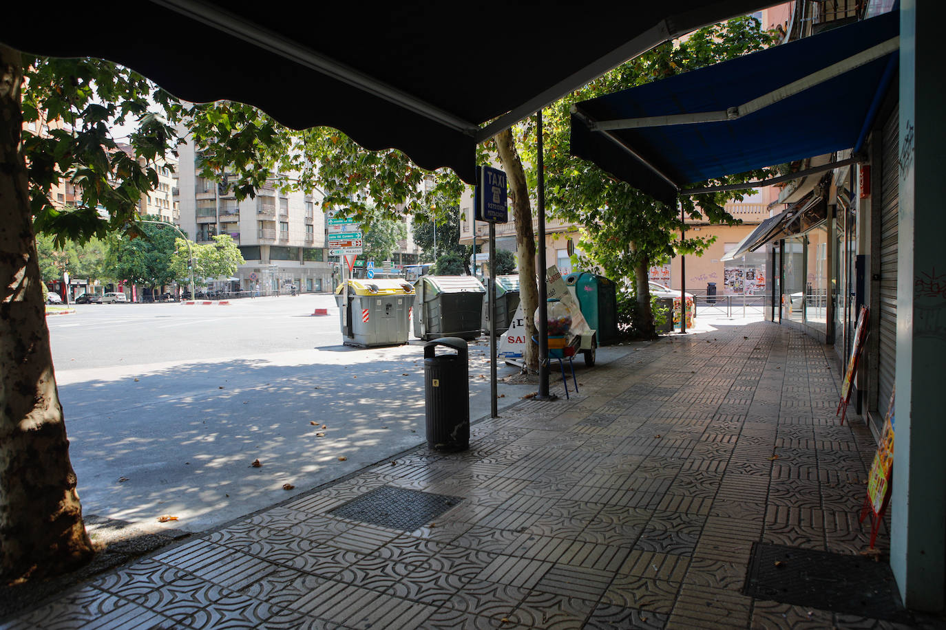 Calles vacías en Cáceres en la tarde de este martes.