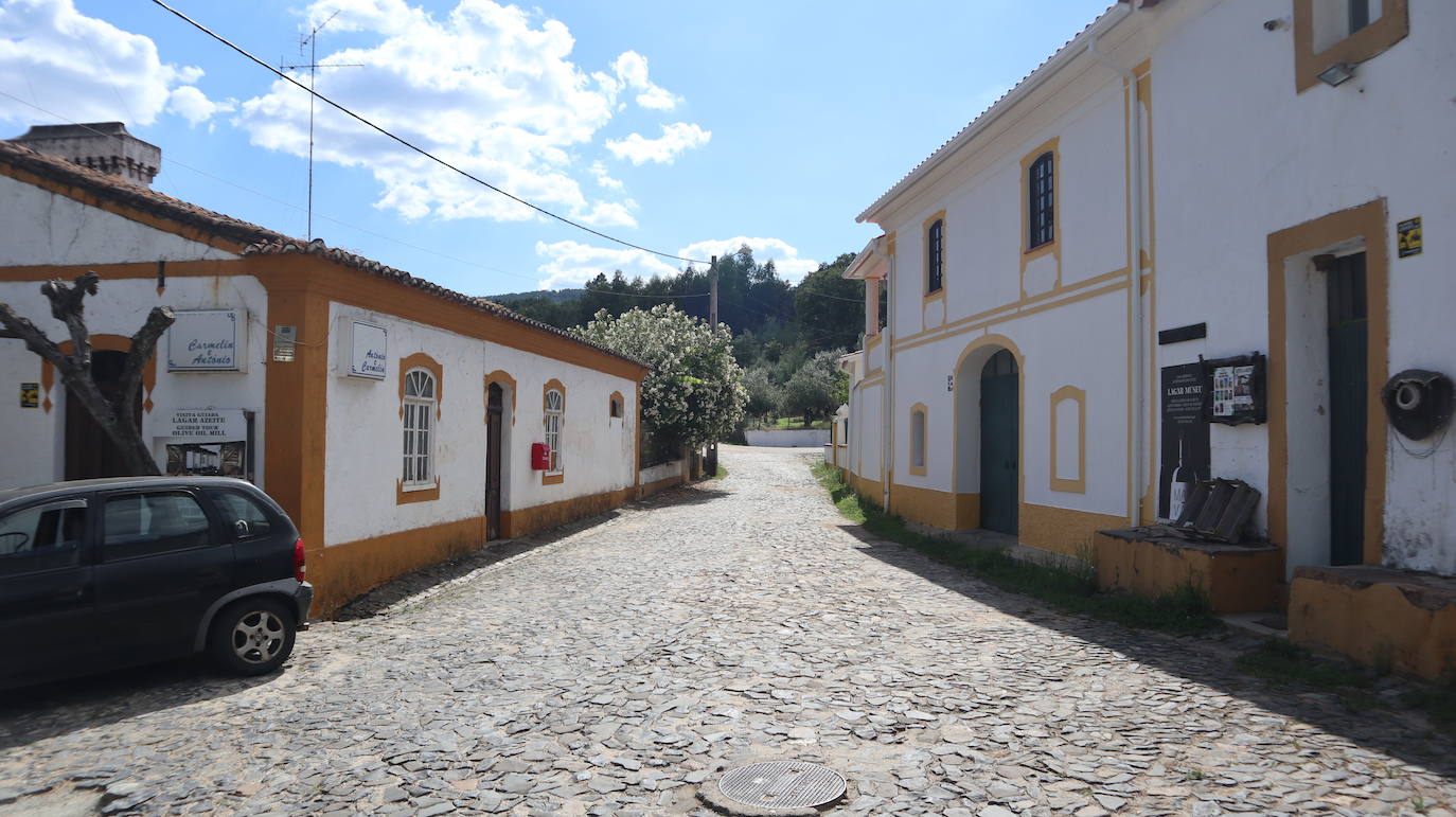 Lagar. Casa convertida en museo de aceite en Galegos
