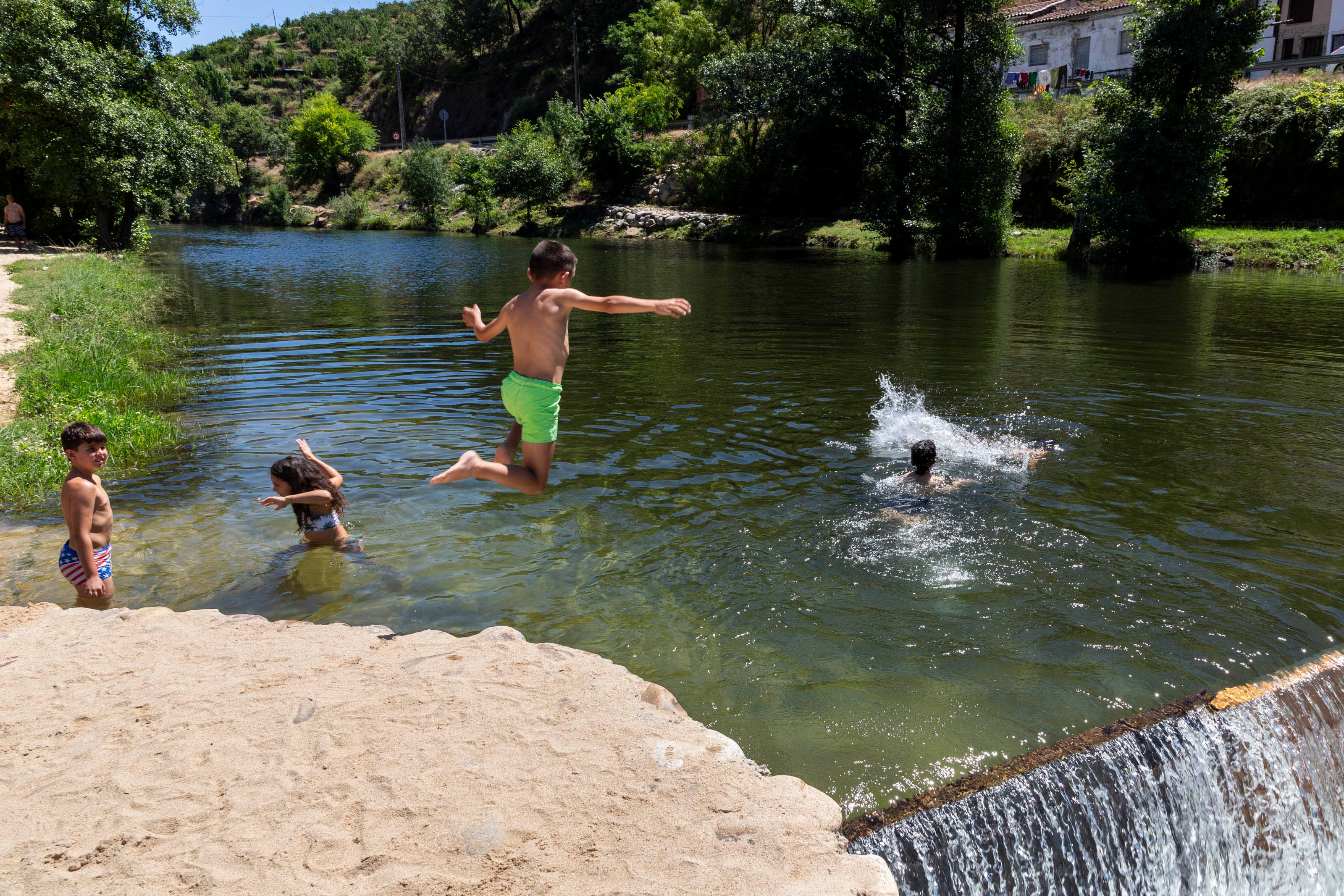 Fotos | Navaconcejo, el pueblo de las tres piscinas naturales