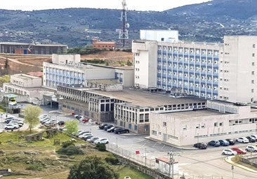 Dos heridos tras volcar el coche en el que circulaban cerca de Plasencia