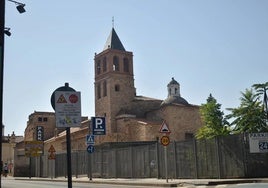 Entrada del aparcamiento junto a la Basílica de Santa Eulalia