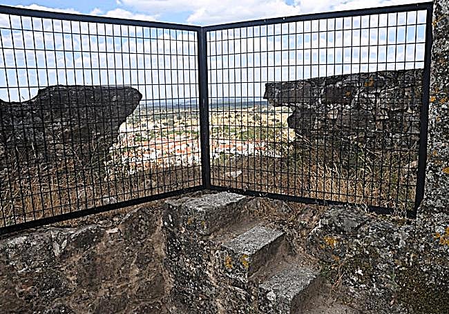 Estado lamentable también del interior del castillo