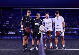 Pablo Cardona (último por la derecha), junto a Paquito Navarro.