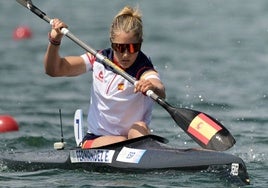 Estefanía Fernández durante su serie de cuartos de final del K 1 500.