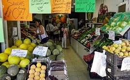 Fruteria en Ricardo Carapeto.