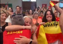 Celebración de la victoria de Álvaro Martín en el Ayuntamiento de Llerena.