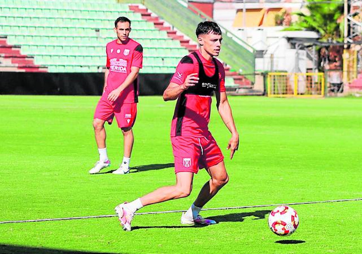 Mateo Prevedini, entrenando en el Romano.