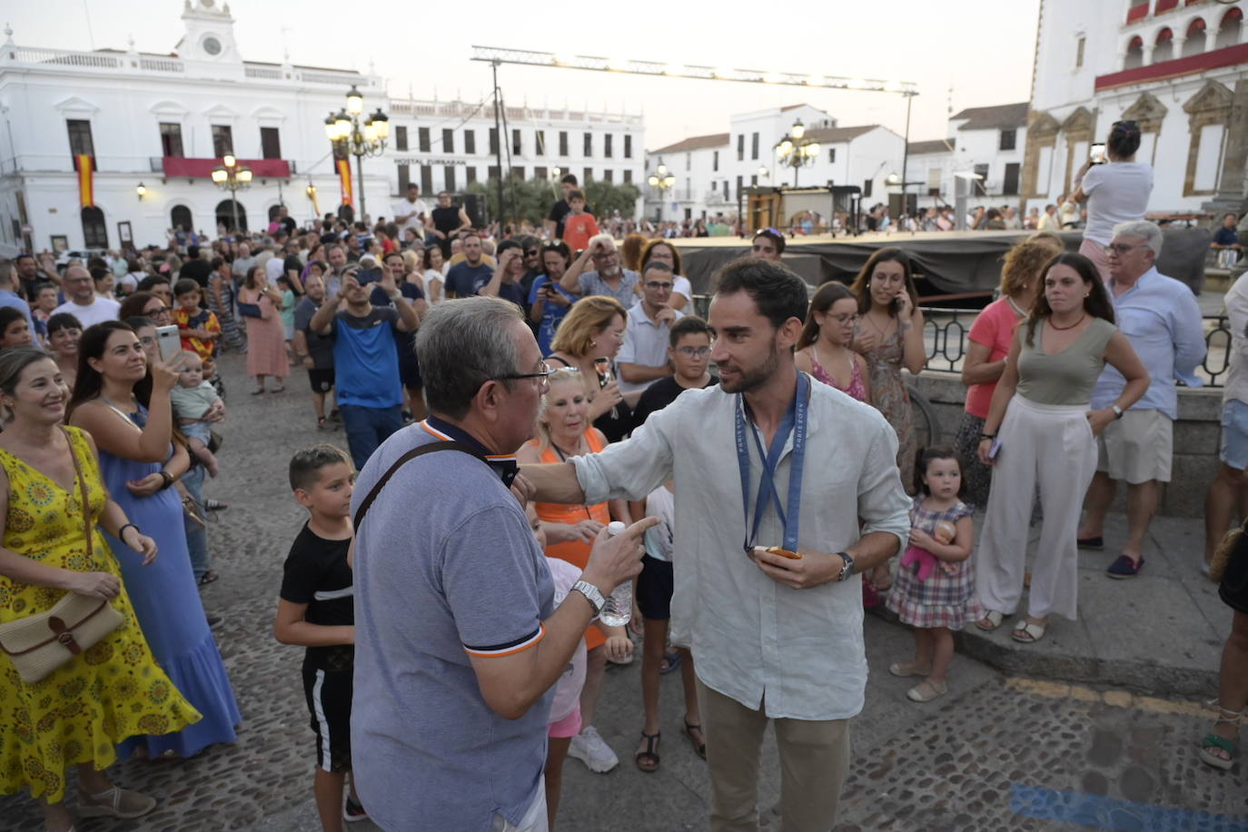 Fotos | Así ha recibido Llerena al doble medallista olímpico Álvaro Martín