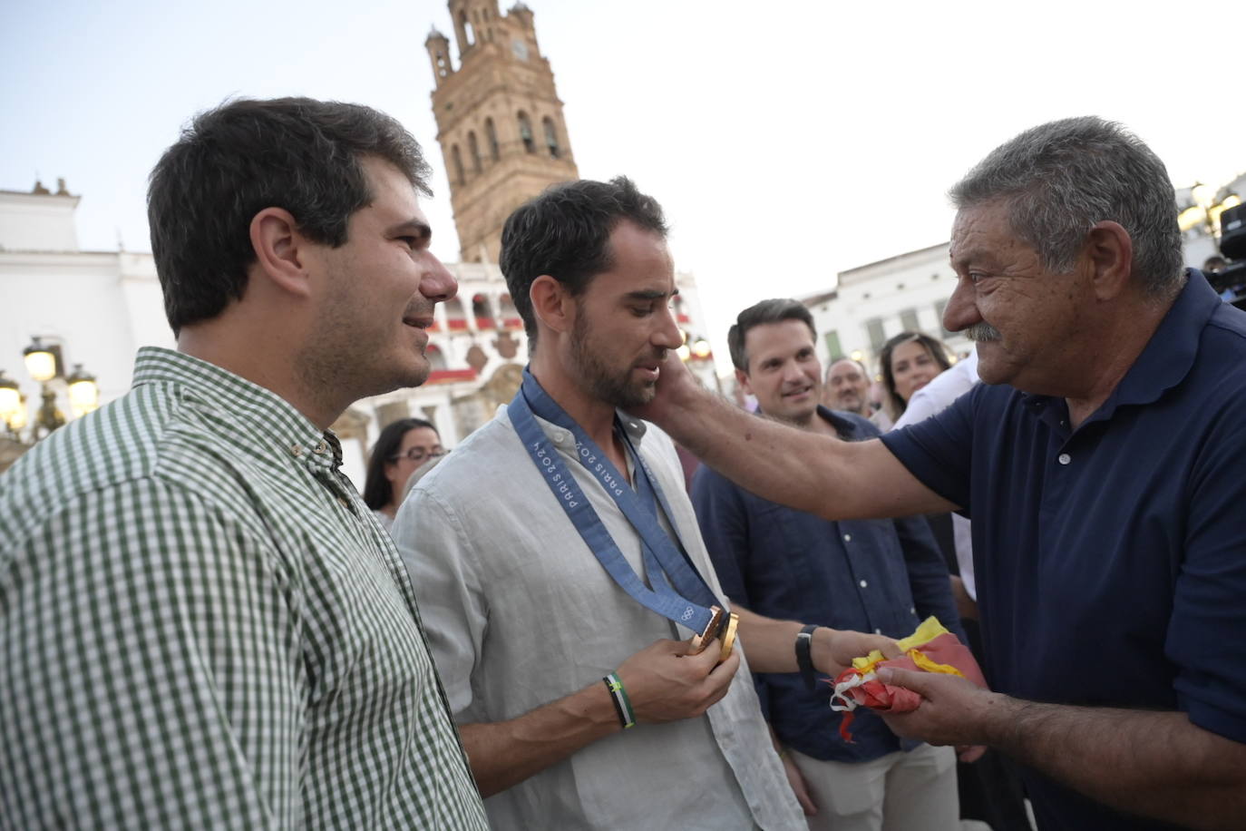 Fotos | Así ha recibido Llerena al doble medallista olímpico Álvaro Martín